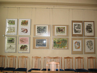 Выставка друзей-художников в каминном зале школы