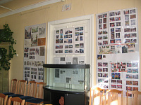Выставка учащихся в каминном зале школы